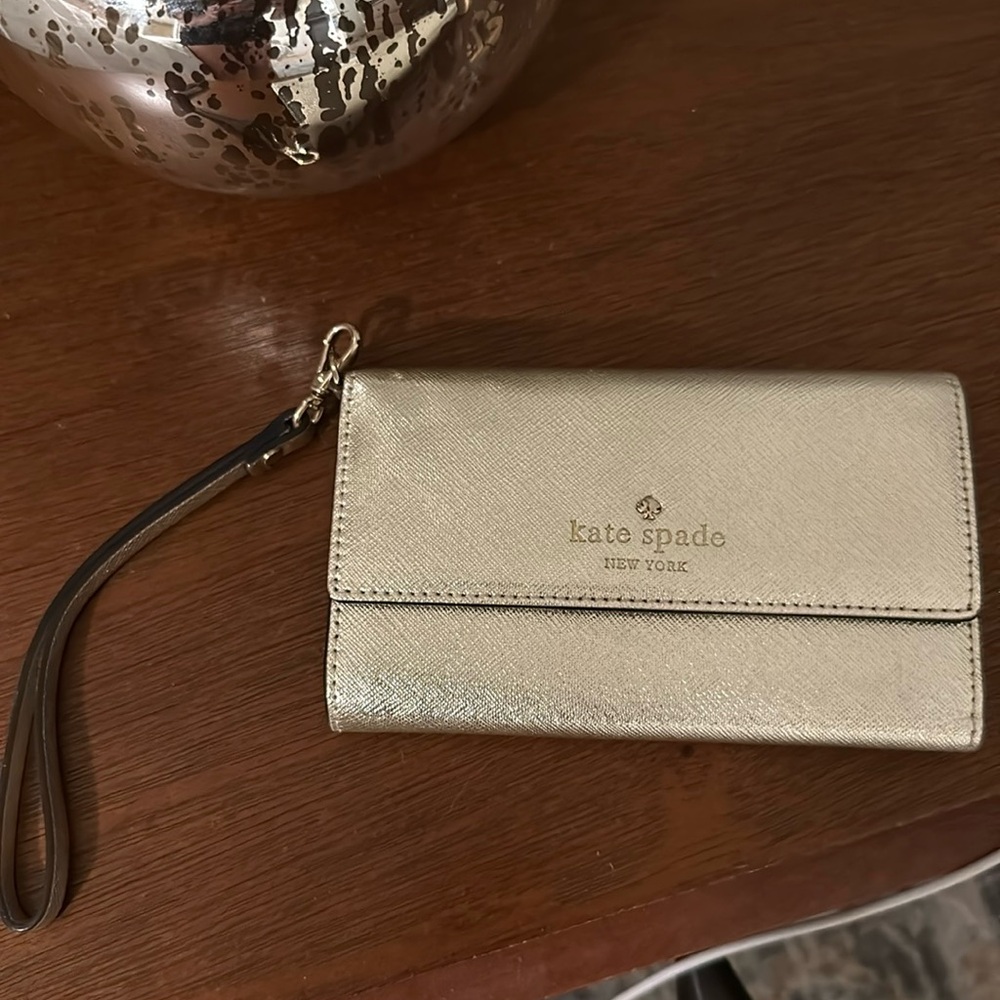 Kate spade wristlet